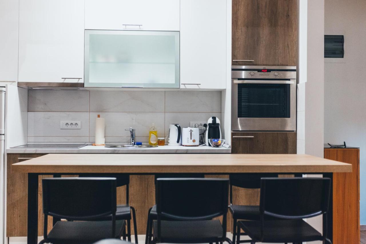 Backspace Apartments Vrsac Luaran gambar