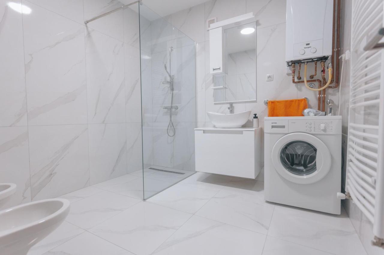 Backspace Apartments Vrsac Luaran gambar